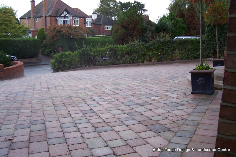 Midas Touch Landscapes - Hertfordshire landscaping, driveways, patios and paving projects