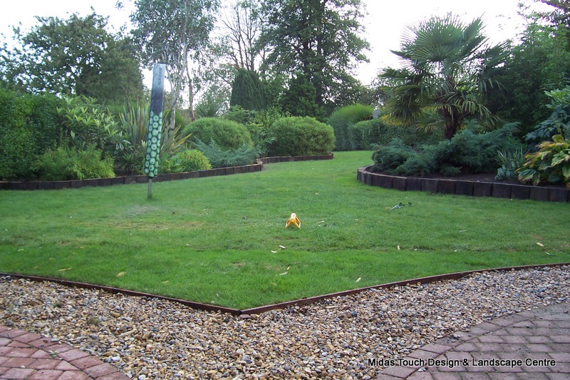 Midas Touch Landscapes - Hertfordshire landscaping, driveways, patios and paving projects